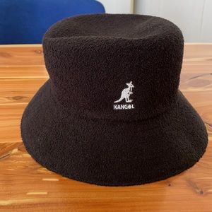 *NWOT Kangol Bermuda Bucket hat sz XL